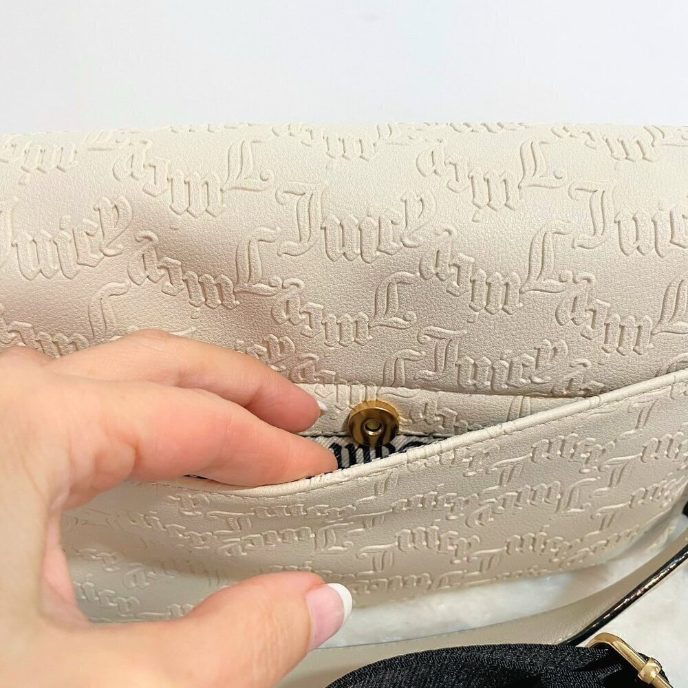 Juicy Couture Angel White Charm City Crossbody Bag & Key Coin Pouch NWT - Picture 9 of 9